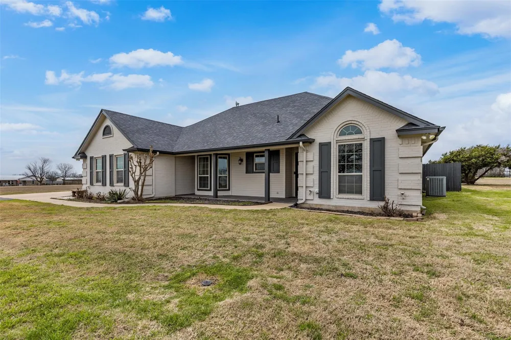 312 Corral Road Godley, TX 76044