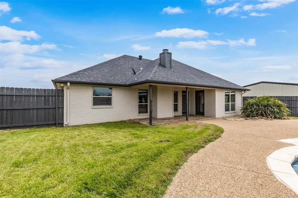 312 Corral Road Godley, TX 76044