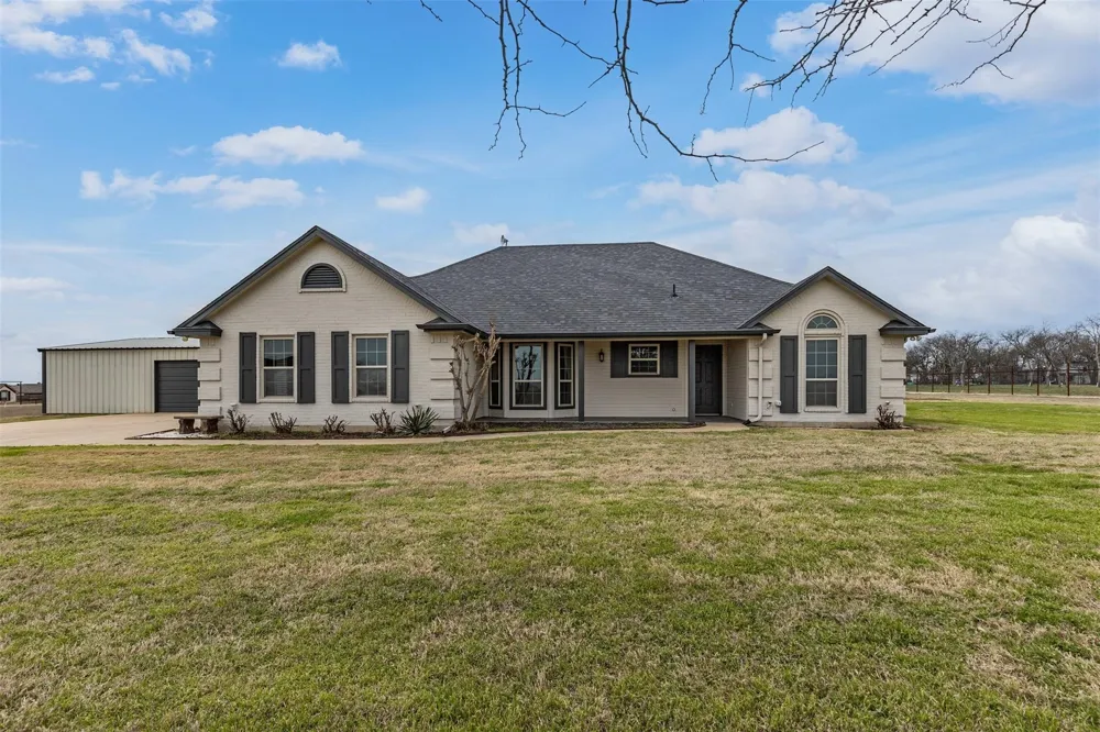 312 Corral Road Godley, TX 76044