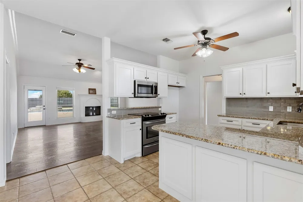 312 Corral Road Godley, TX 76044