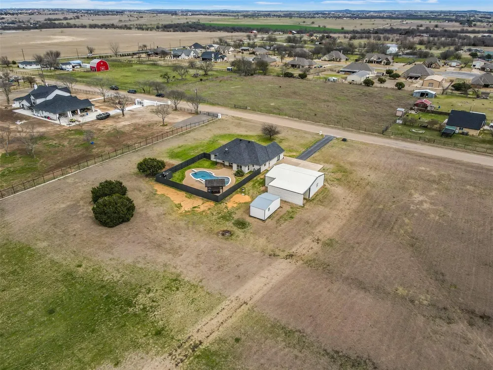 312 Corral Road Godley, TX 76044