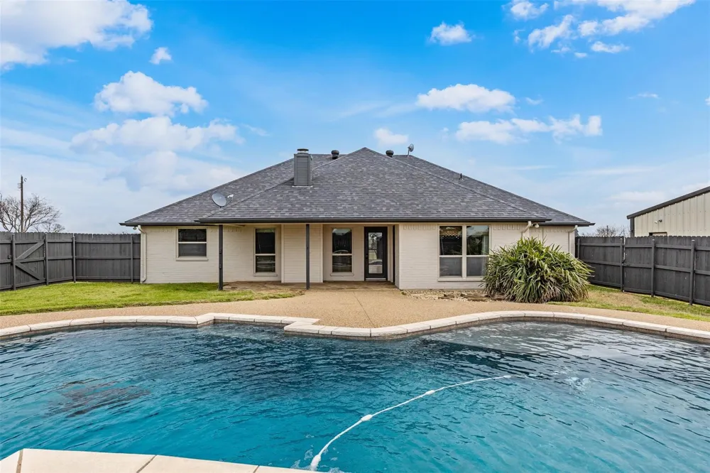 312 Corral Road Godley, TX 76044
