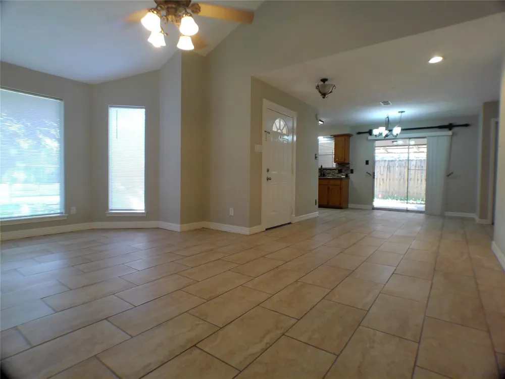 4422 Haiti Lane Pasadena, TX 77505