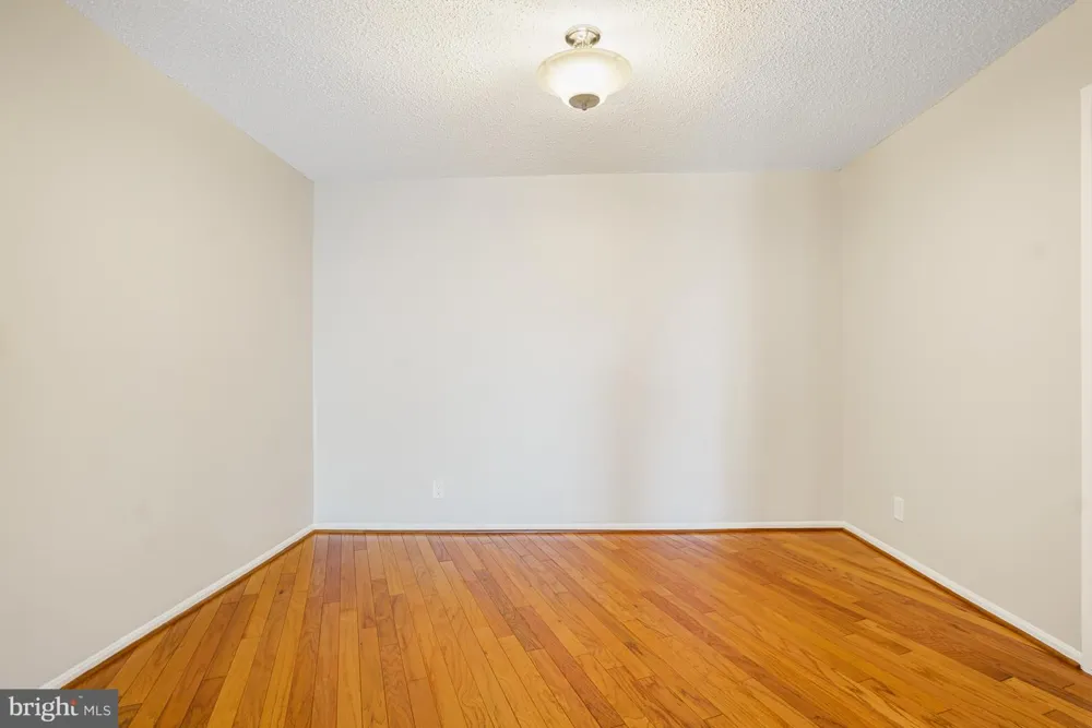 5904 MOUNT EAGLE DRIVE #711 Alexandria, VA 22303