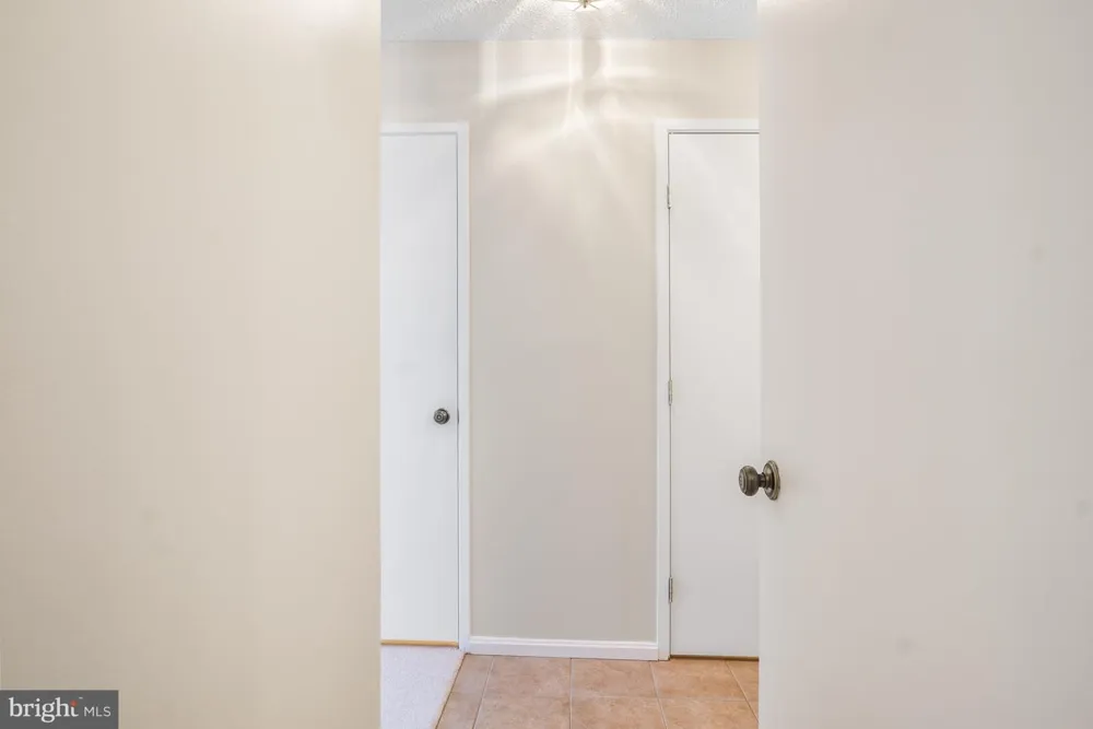 5904 MOUNT EAGLE DRIVE #711 Alexandria, VA 22303