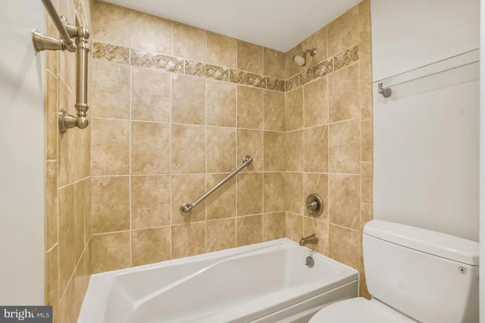 5904 MOUNT EAGLE DRIVE #711 Alexandria, VA 22303