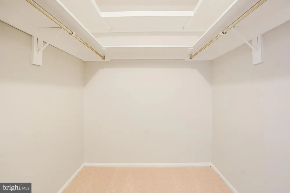 5904 MOUNT EAGLE DRIVE #711 Alexandria, VA 22303