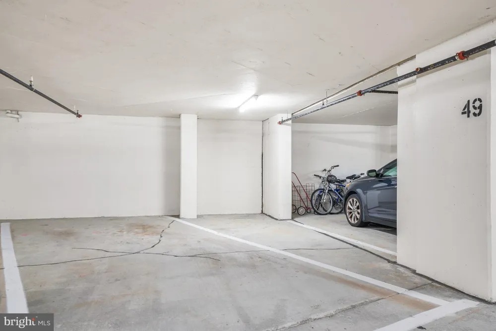 5904 MOUNT EAGLE DRIVE #711 Alexandria, VA 22303