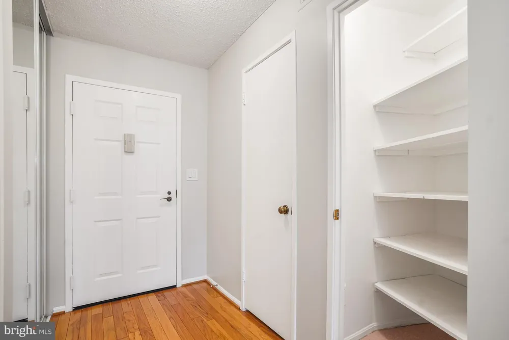 5904 MOUNT EAGLE DRIVE #711 Alexandria, VA 22303