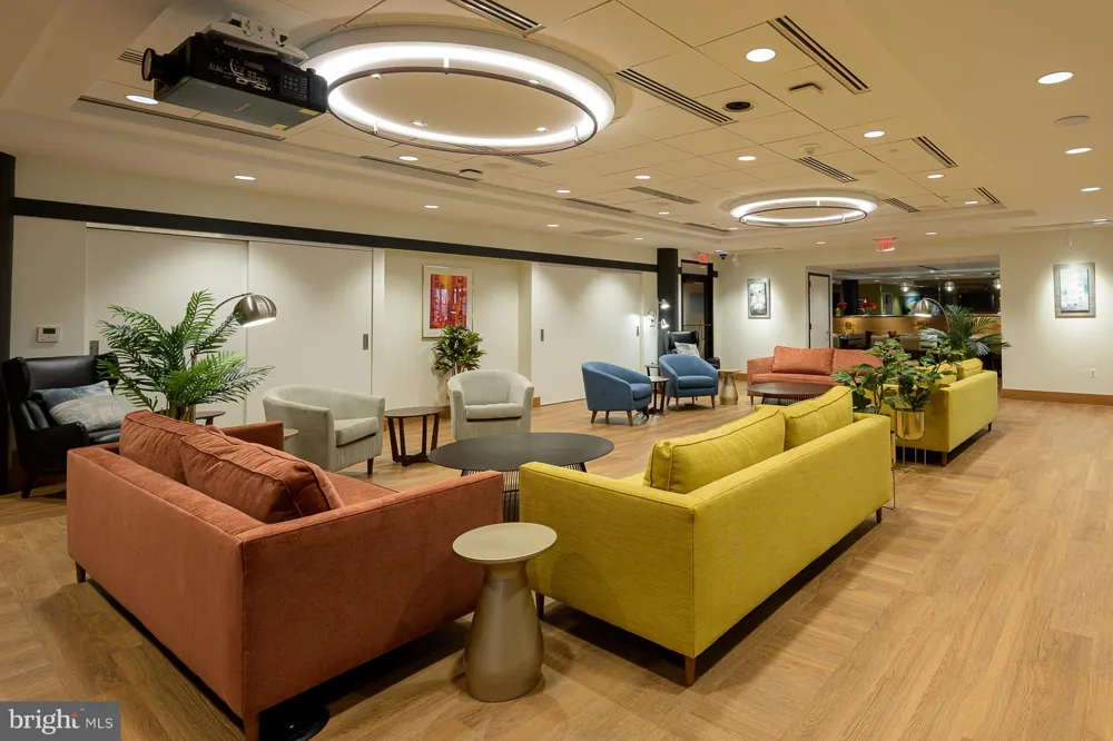 5904 MOUNT EAGLE DRIVE #711 Alexandria, VA 22303