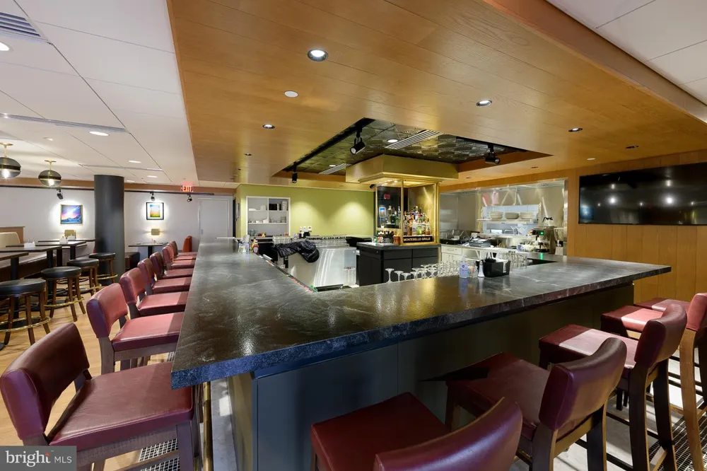 5904 MOUNT EAGLE DRIVE #711 Alexandria, VA 22303