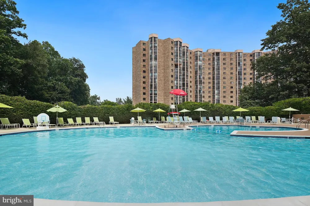 5904 MOUNT EAGLE DRIVE #711 Alexandria, VA 22303
