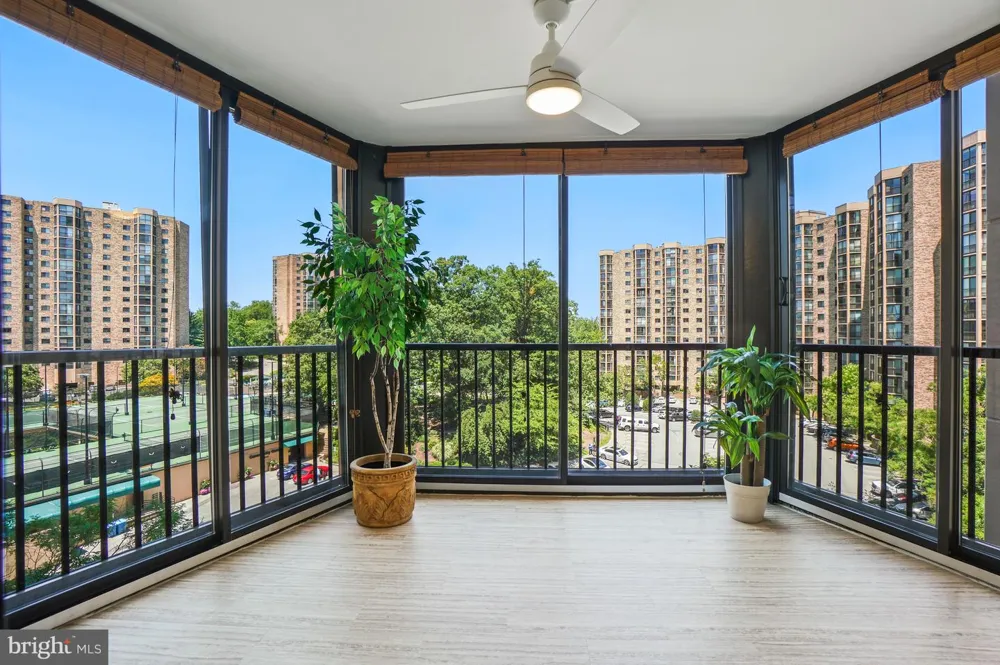 5904 MOUNT EAGLE DRIVE #711 Alexandria, VA 22303