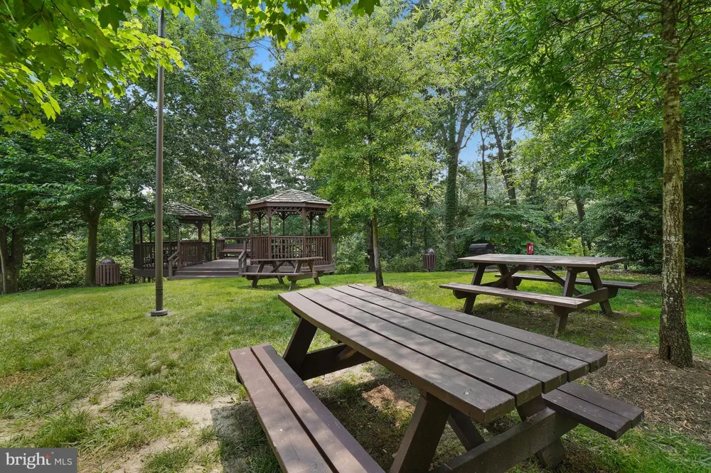 5904 MOUNT EAGLE DRIVE #711 Alexandria, VA 22303