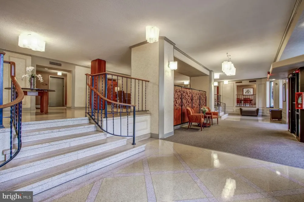 5904 MOUNT EAGLE DRIVE #711 Alexandria, VA 22303