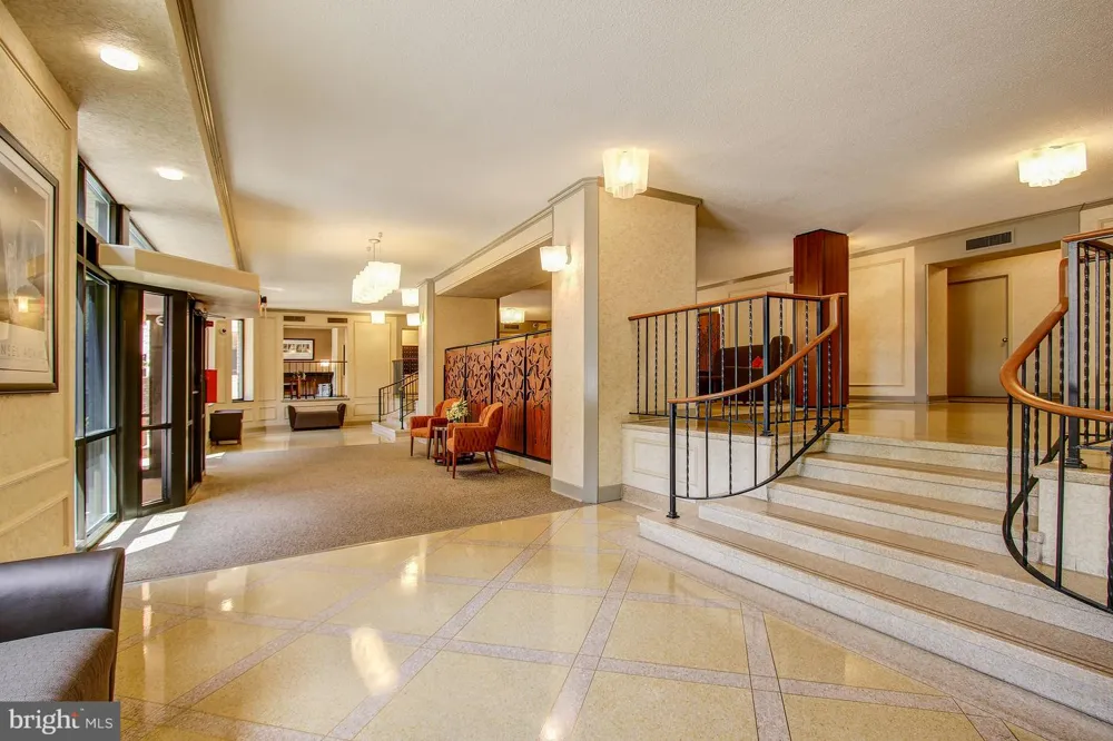 5904 MOUNT EAGLE DRIVE #711 Alexandria, VA 22303