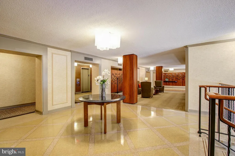 5904 MOUNT EAGLE DRIVE #711 Alexandria, VA 22303