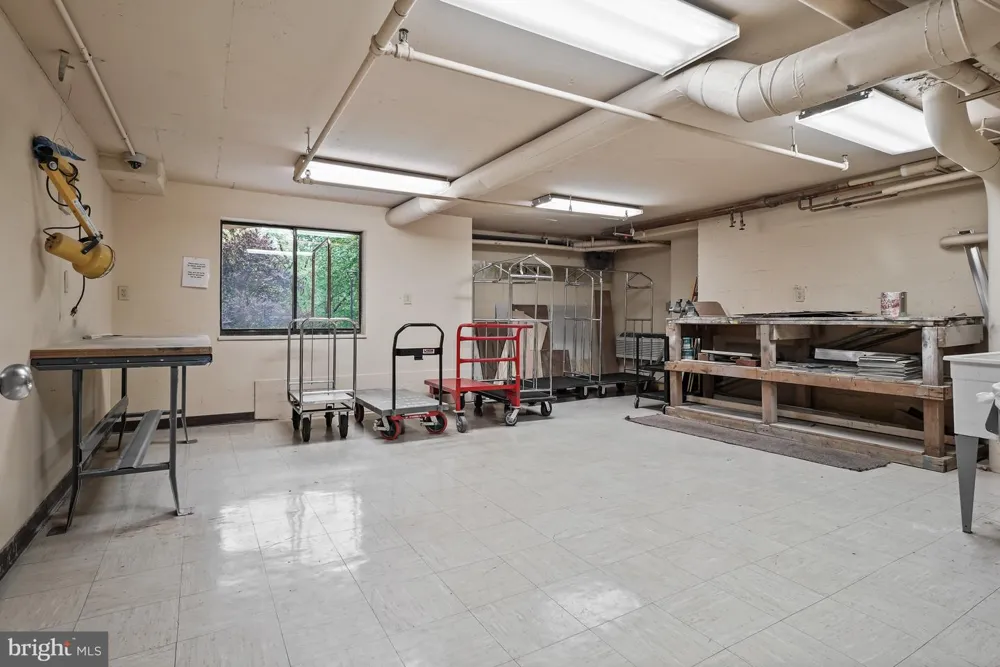 5904 MOUNT EAGLE DRIVE #711 Alexandria, VA 22303