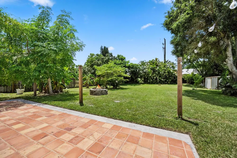 143 Bobwhite Road Royal Palm Beach, FL 33411