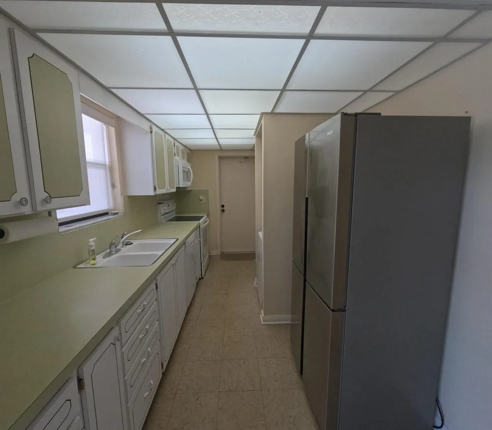 20 SE Turtle Creek Drive #Apt F Tequesta, FL 33469