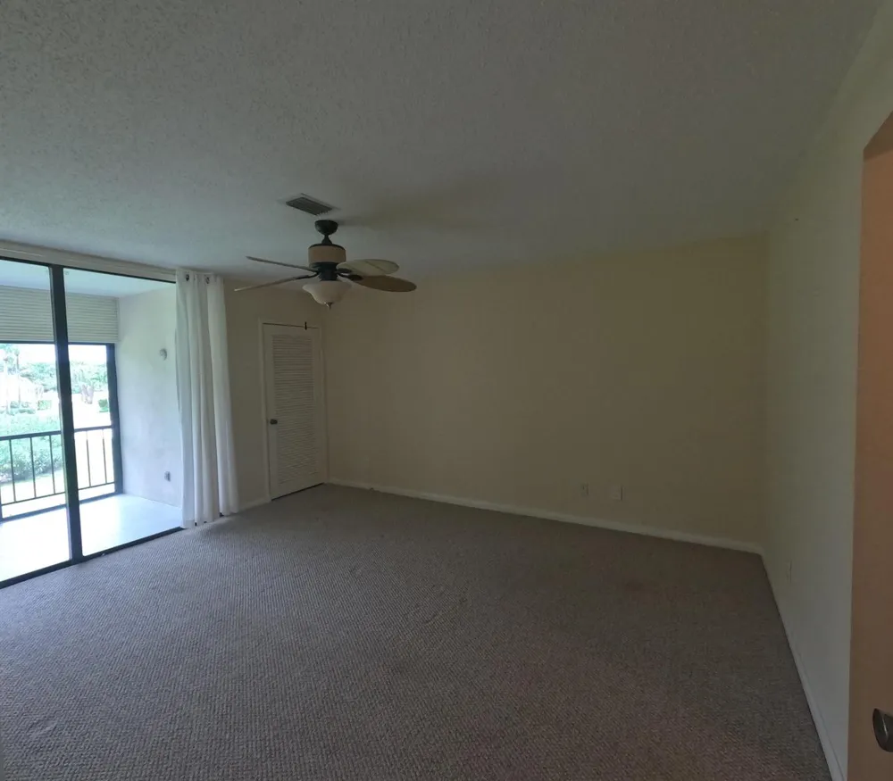 20 SE Turtle Creek Drive #Apt F Tequesta, FL 33469