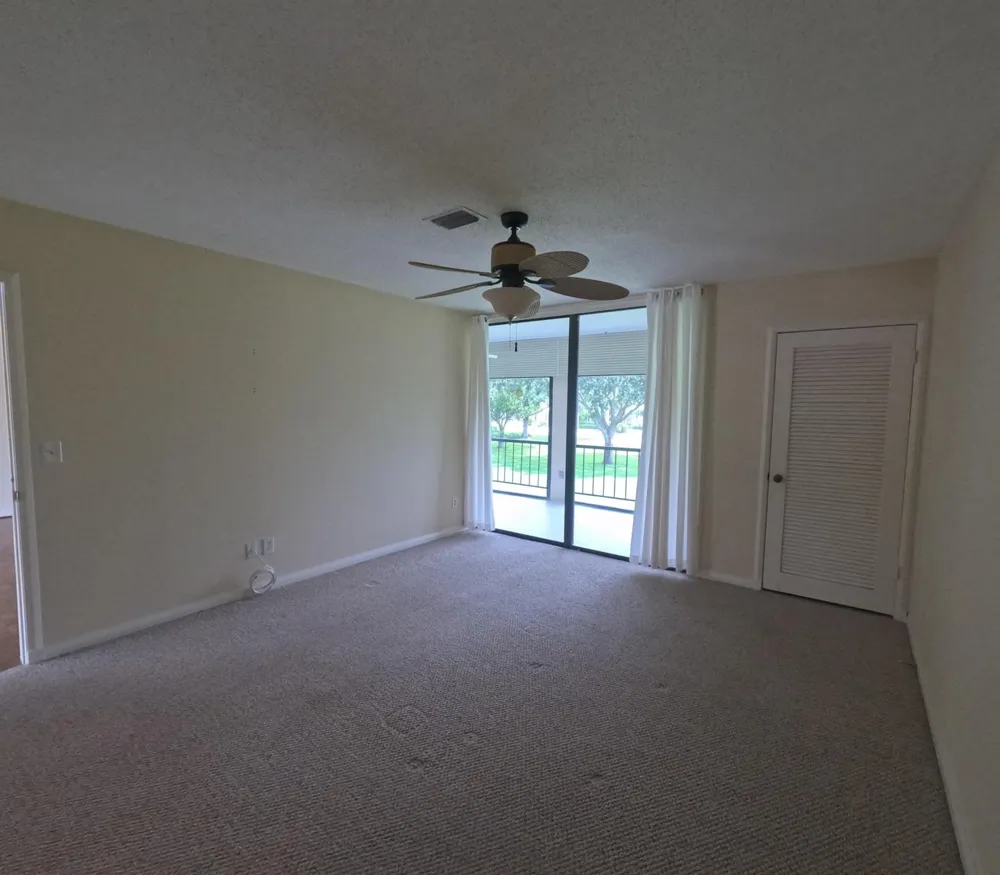 20 SE Turtle Creek Drive #Apt F Tequesta, FL 33469