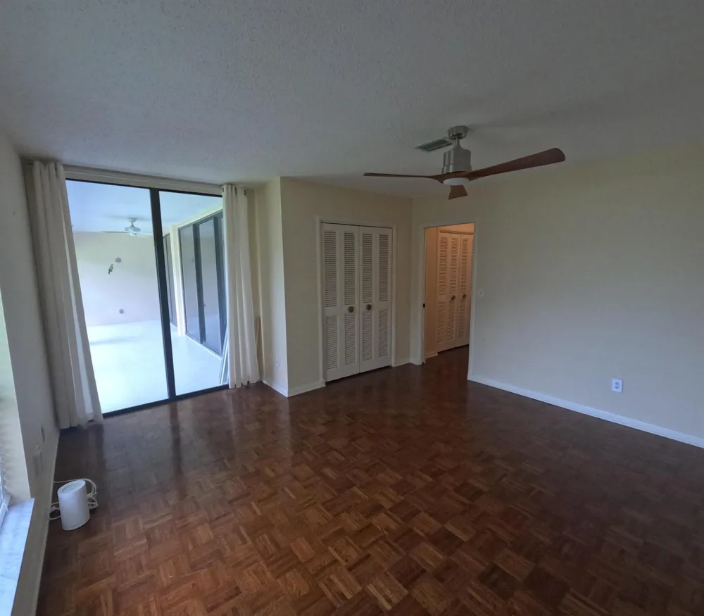20 SE Turtle Creek Drive #Apt F Tequesta, FL 33469