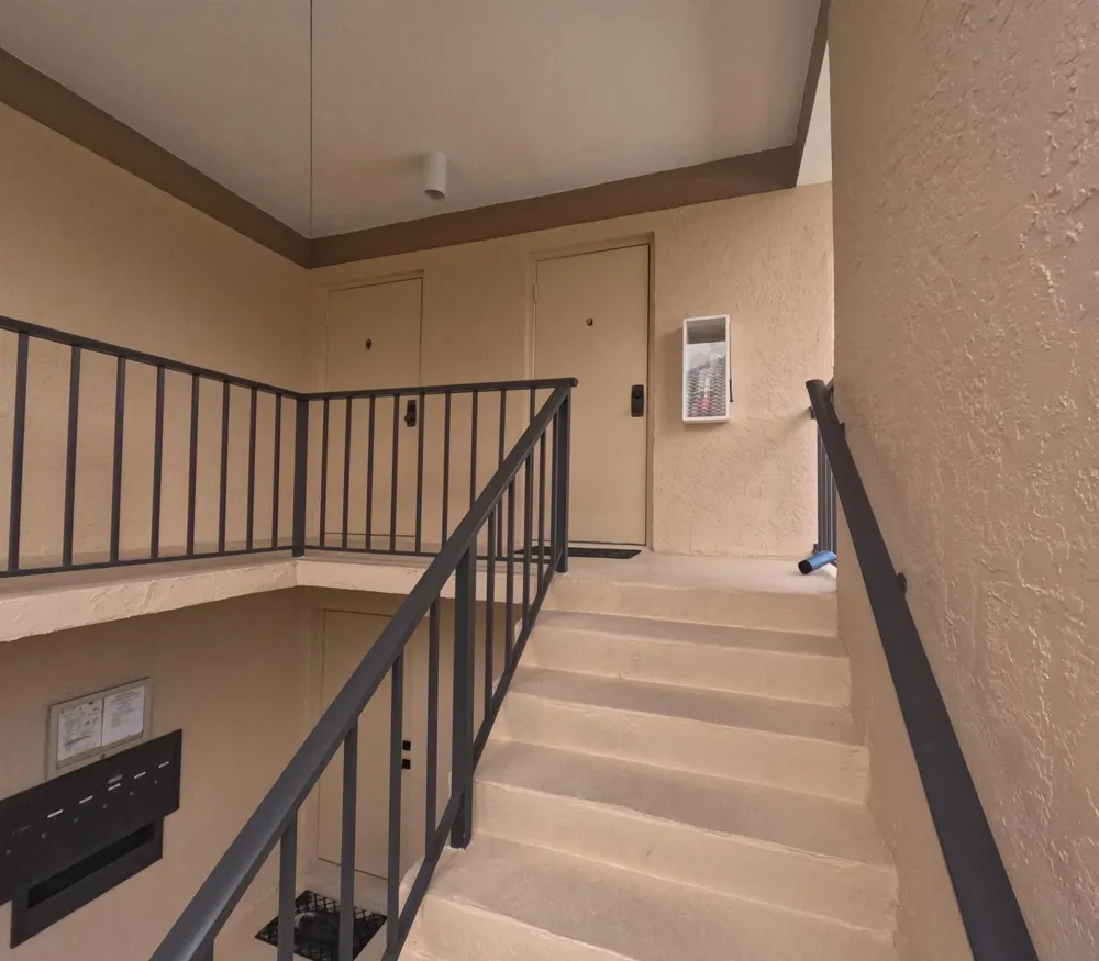20 SE Turtle Creek Drive #Apt F Tequesta, FL 33469