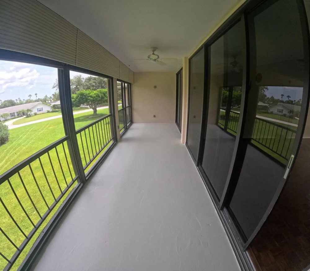 20 SE Turtle Creek Drive #Apt F Tequesta, FL 33469