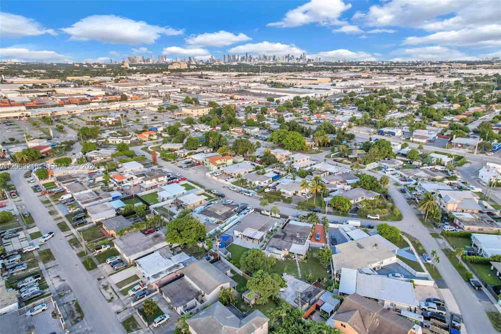 831 E 10th Pl Hialeah, FL 33010