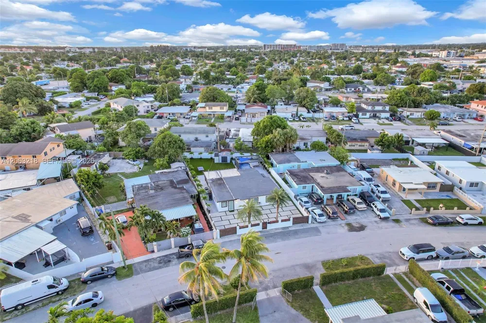 831 E 10th Pl Hialeah, FL 33010