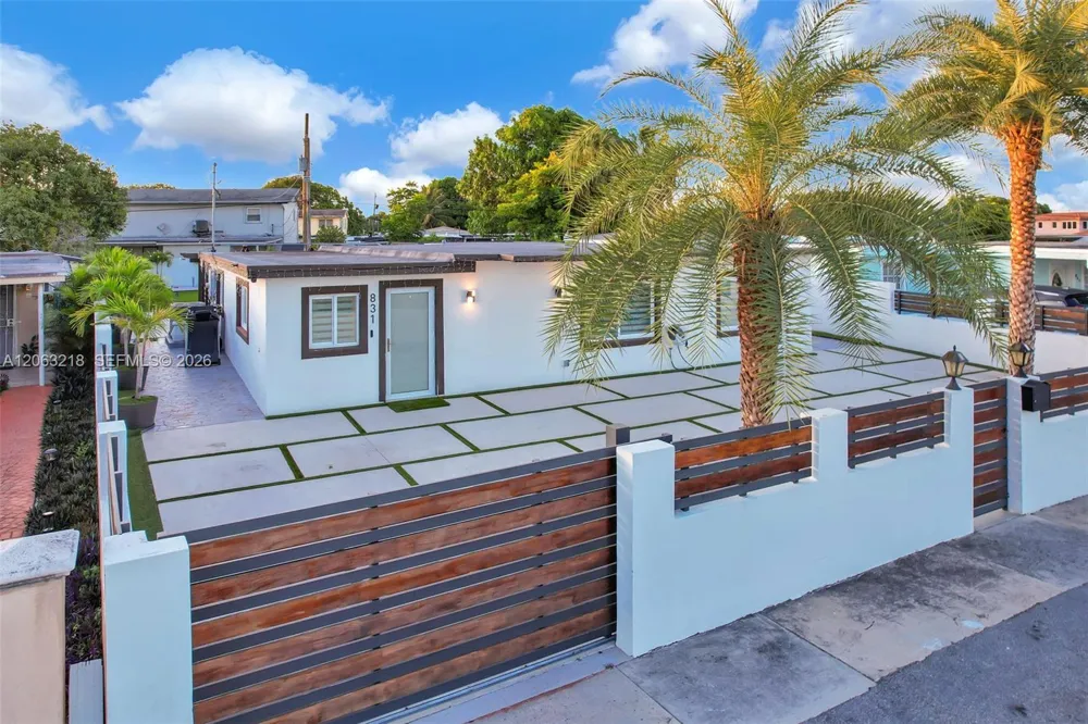 831 E 10th Pl Hialeah, FL 33010