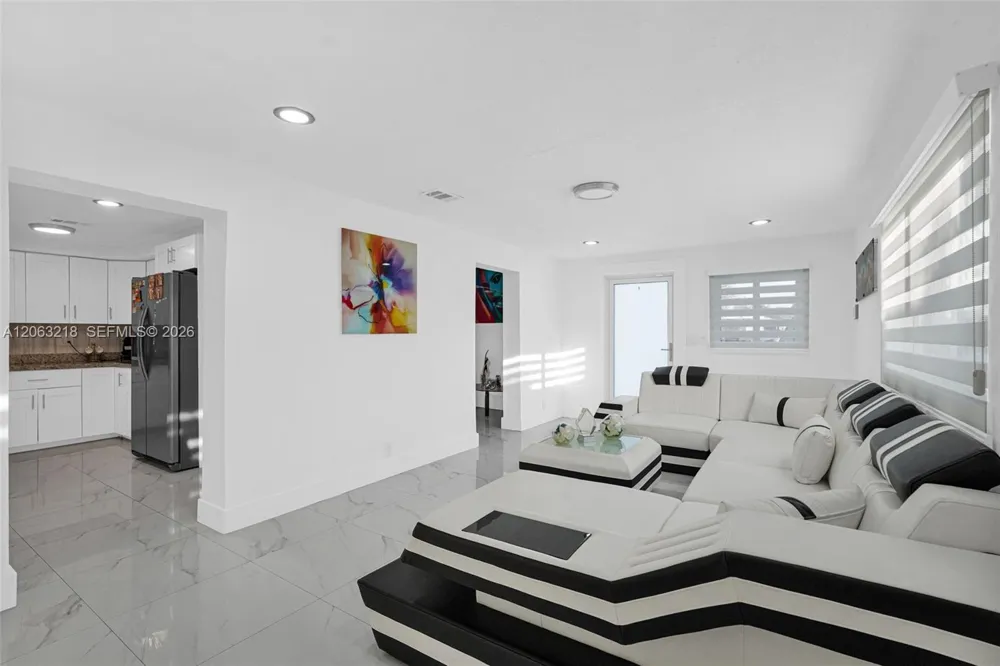 831 E 10th Pl Hialeah, FL 33010