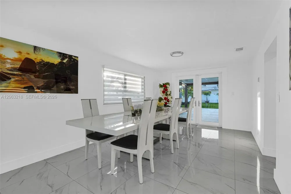831 E 10th Pl Hialeah, FL 33010