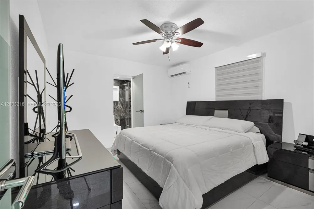 831 E 10th Pl Hialeah, FL 33010