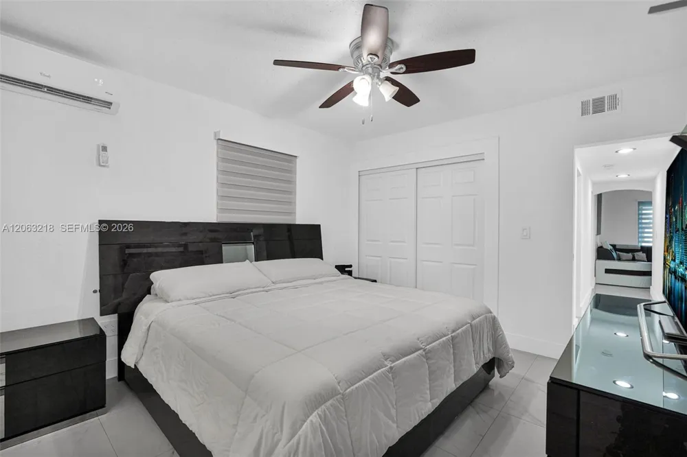 831 E 10th Pl Hialeah, FL 33010