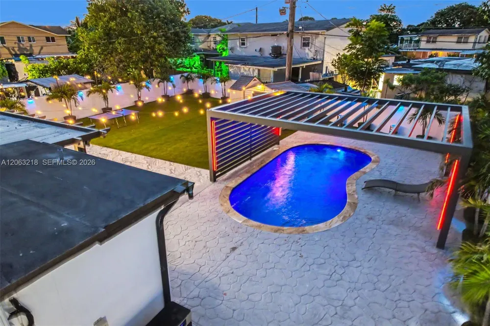 831 E 10th Pl Hialeah, FL 33010
