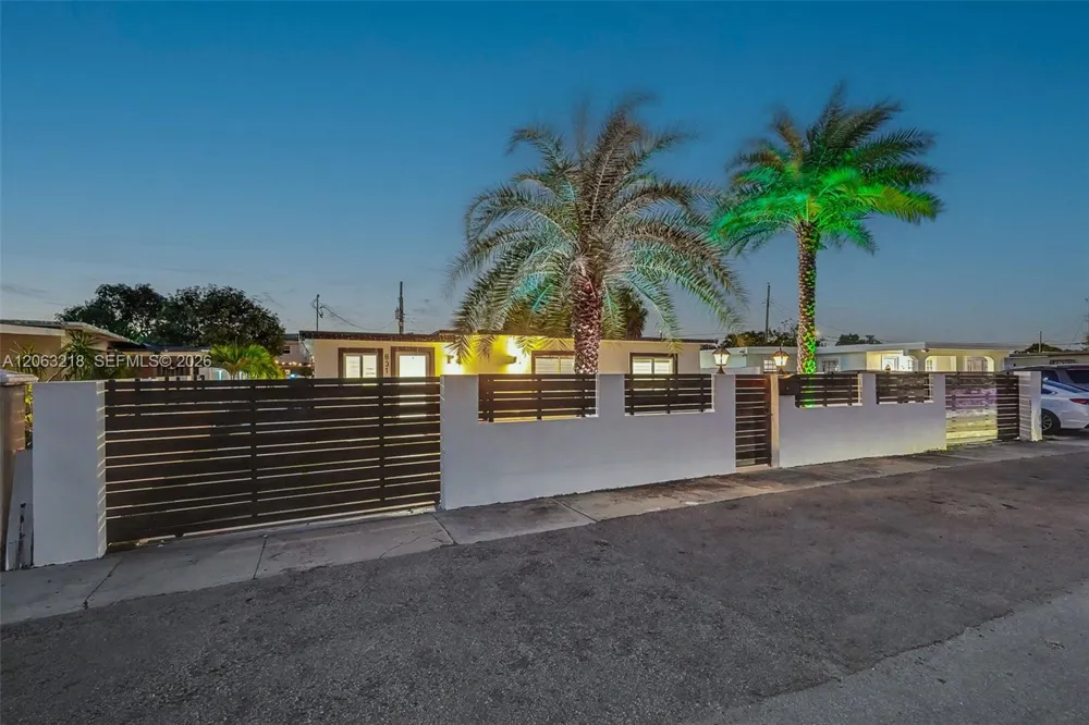 831 E 10th Pl Hialeah, FL 33010