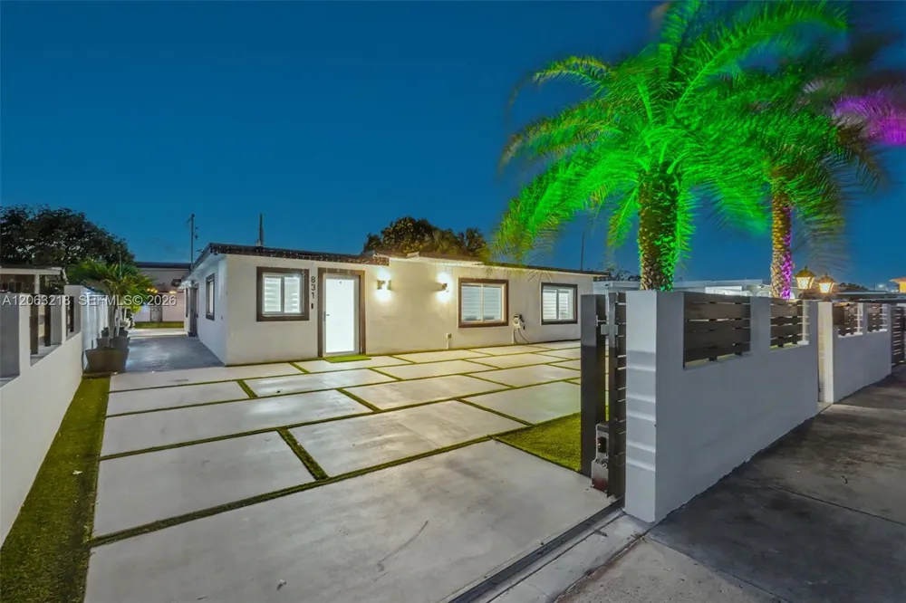 831 E 10th Pl Hialeah, FL 33010