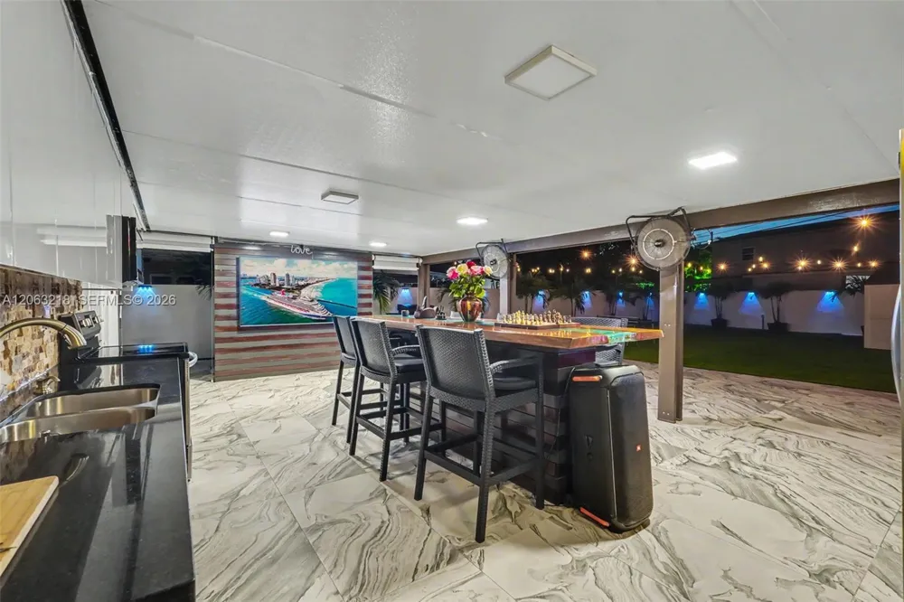 831 E 10th Pl Hialeah, FL 33010