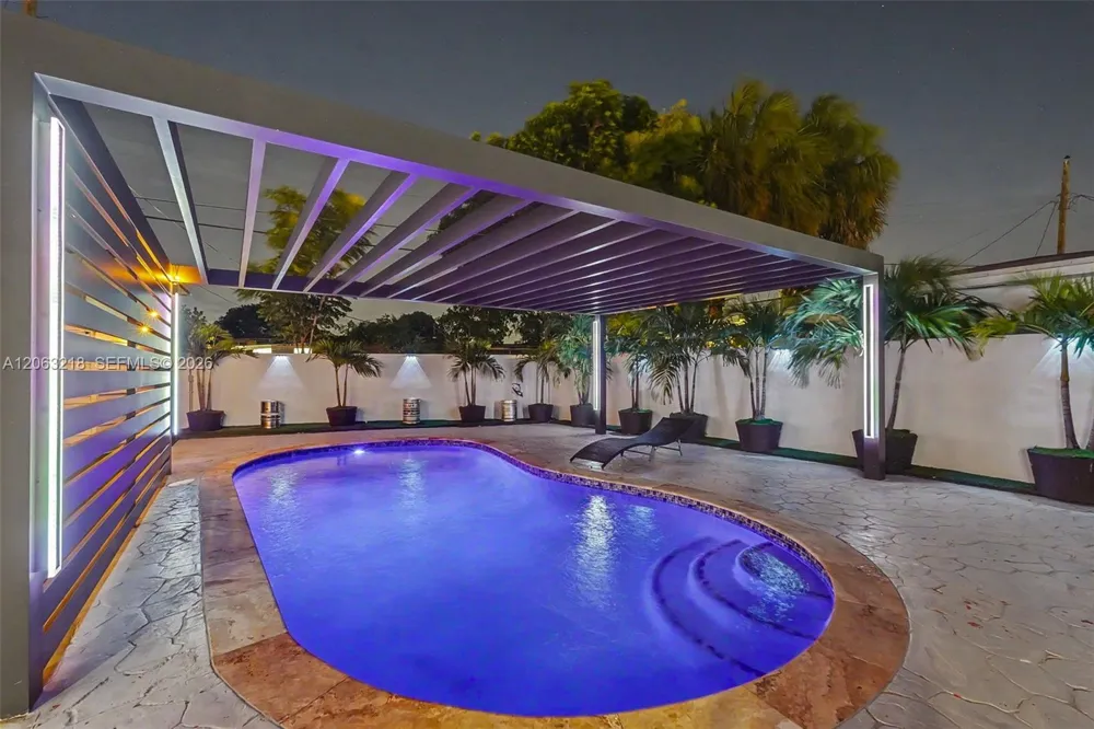 831 E 10th Pl Hialeah, FL 33010