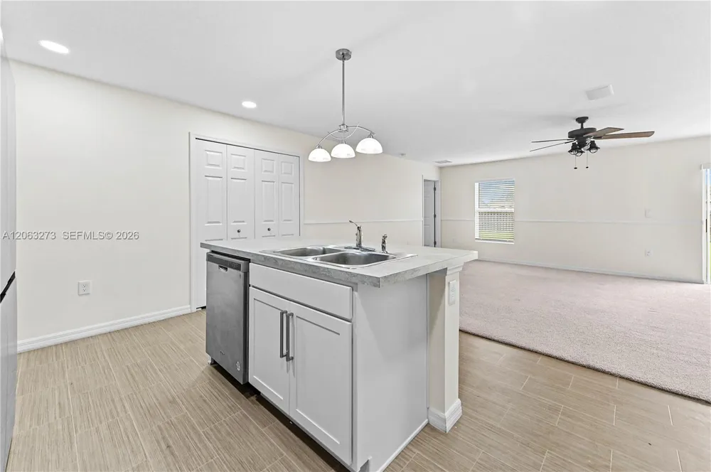 361 SW Thornhill Dr Port St. Lucie, FL 34984