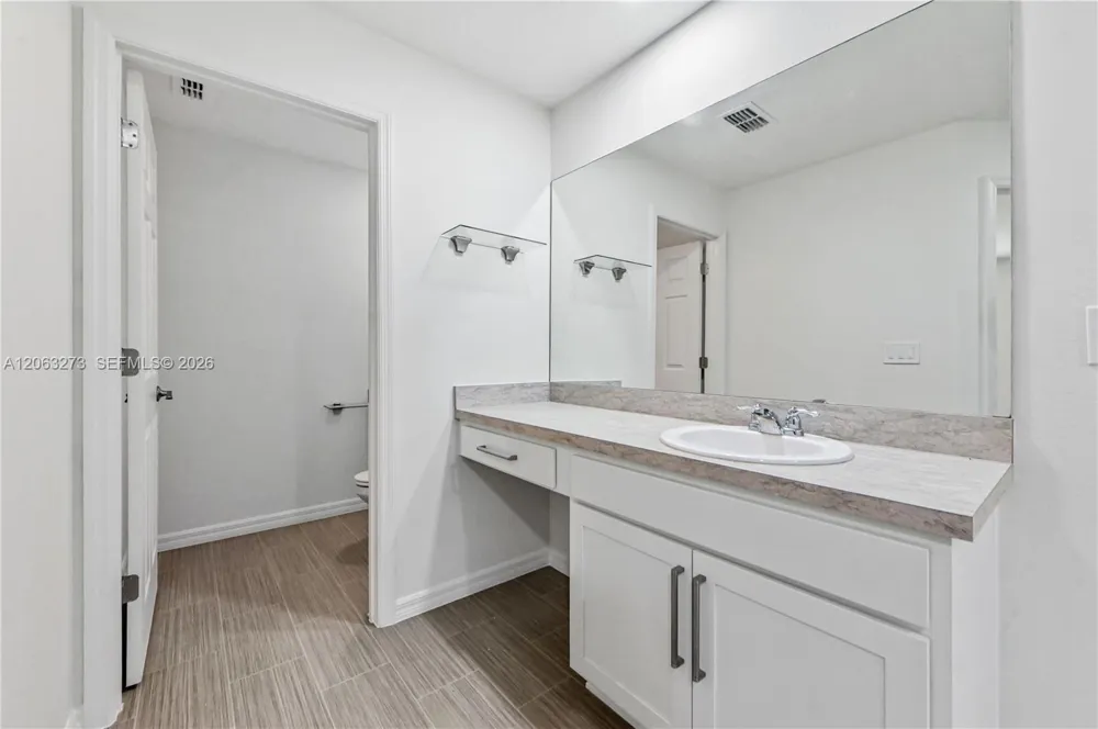 361 SW Thornhill Dr Port St. Lucie, FL 34984