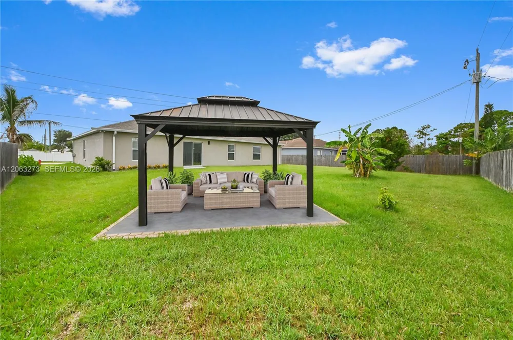 361 SW Thornhill Dr Port St. Lucie, FL 34984