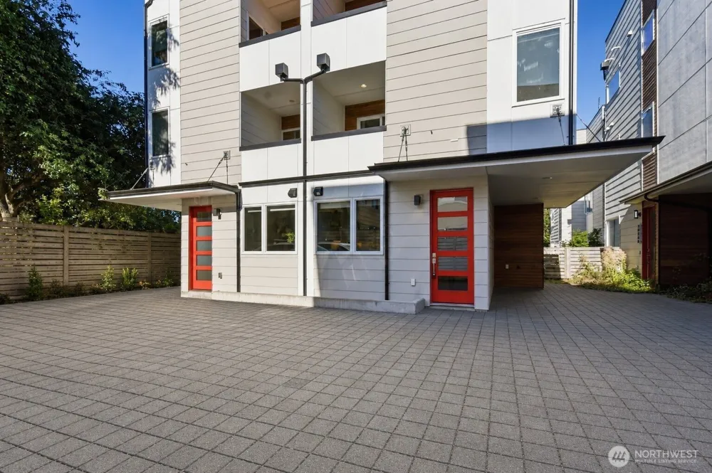 1530 13th Avenue S #D Seattle, WA 98144