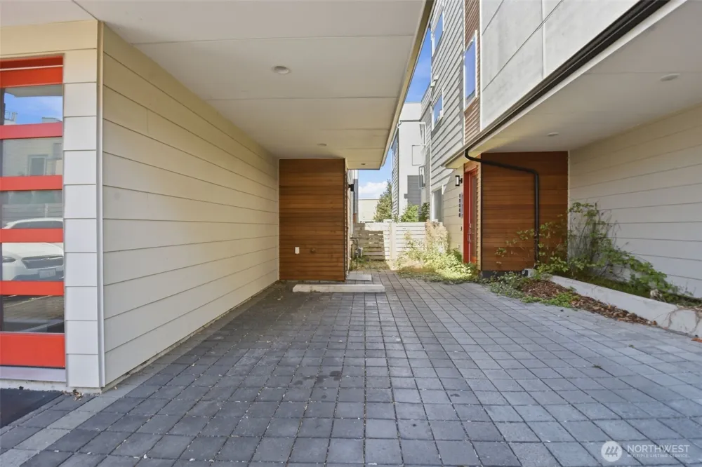 1530 13th Avenue S #D Seattle, WA 98144