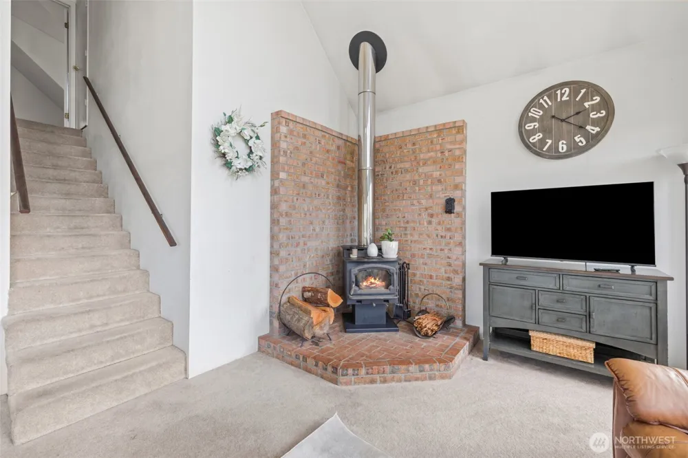 22 Agnew Parkway Port Angeles, WA 98362