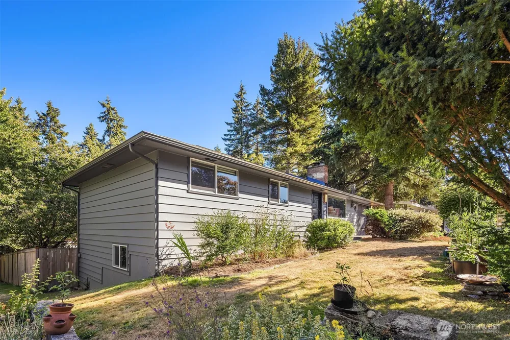 6416 170th Place SW Edmonds, WA 98026