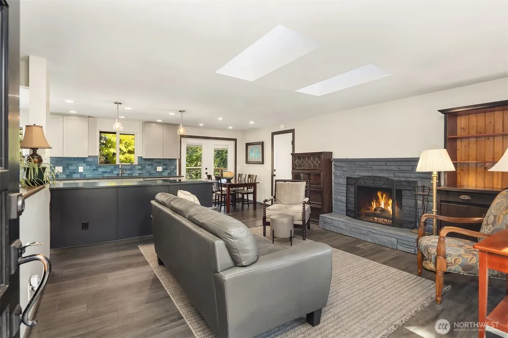 6416 170th Place SW Edmonds, WA 98026
