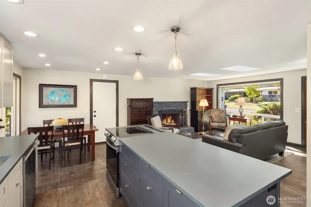 6416 170th Place SW Edmonds, WA 98026